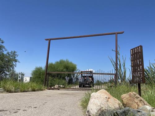 Moving-Gate-Systems-Tucson-AZ-auto-gate-repair
